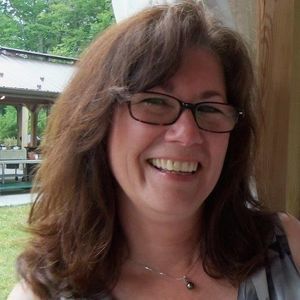 Meet your Posher, Lorraine